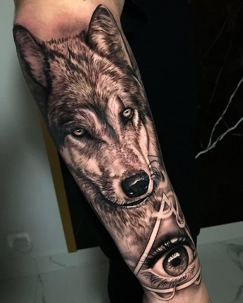 Realistic 3D wolf tattoo with detailed fur texture and intense gaze, embodying loyalty and wildness.