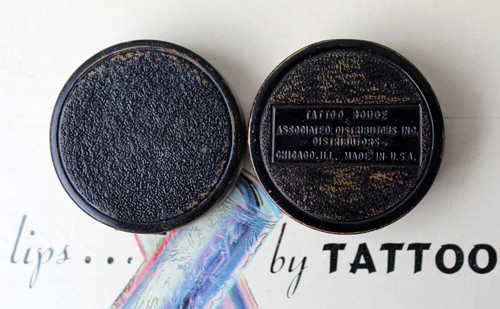 Comparison of Tattoo rouge compact bottoms, highlighting the manufacturing differences