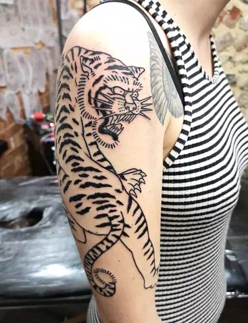 Japanese snake tattoo, symbolizing protection and wisdom