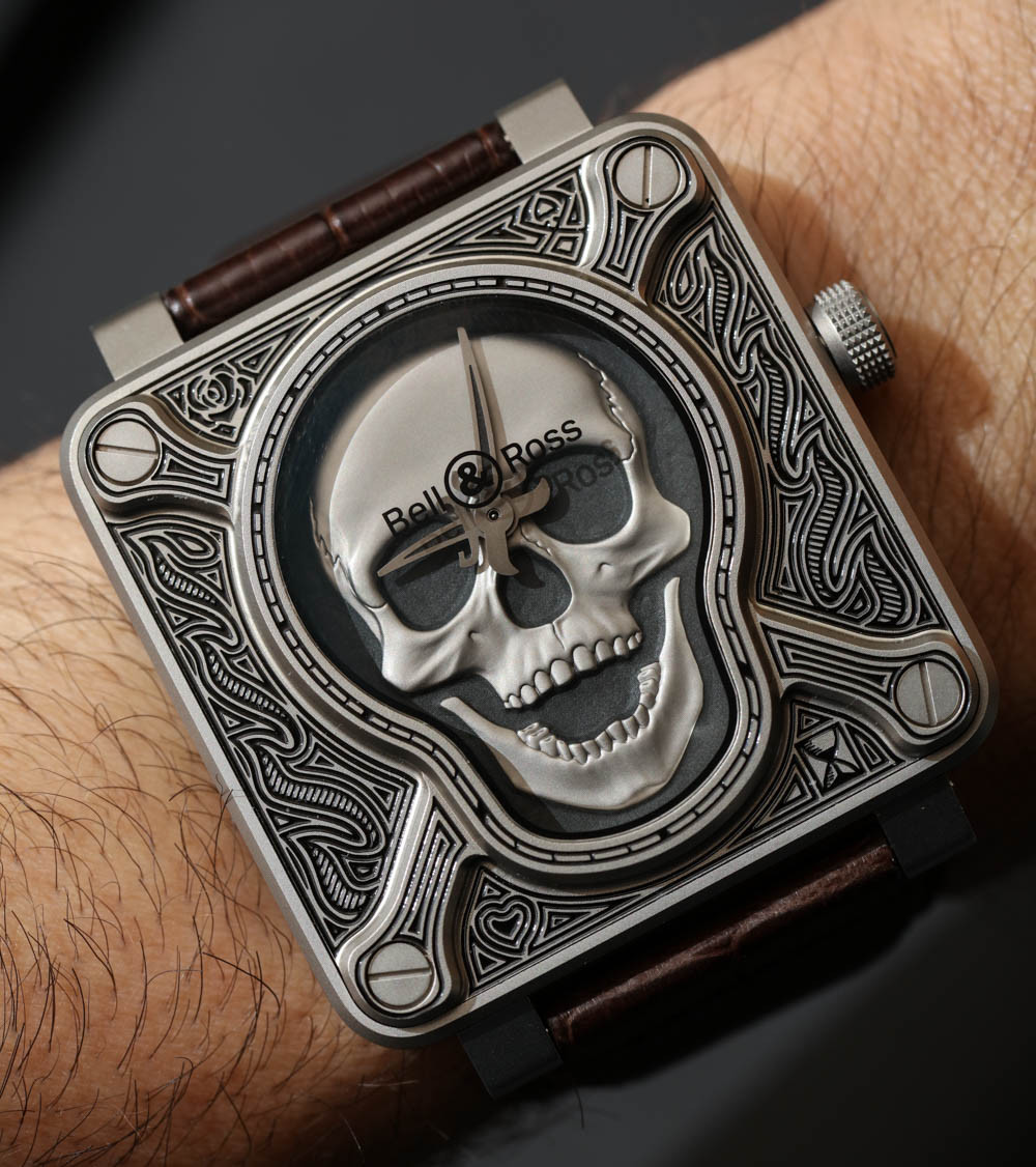 Bell-Ross-BR01-Burning-Skull-watch-12