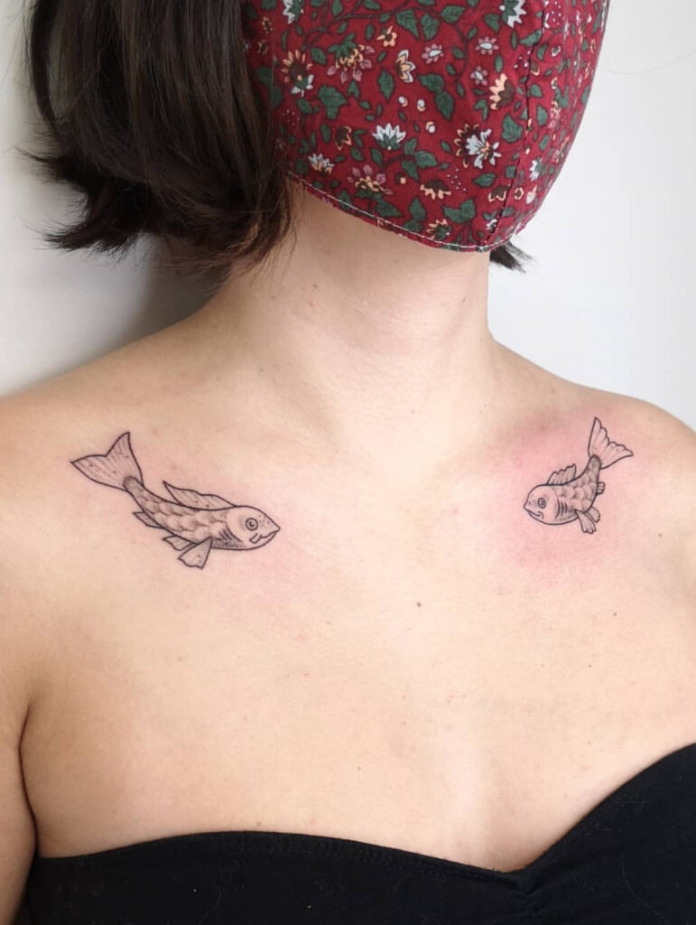 3 small sparrows collarbone tattoo