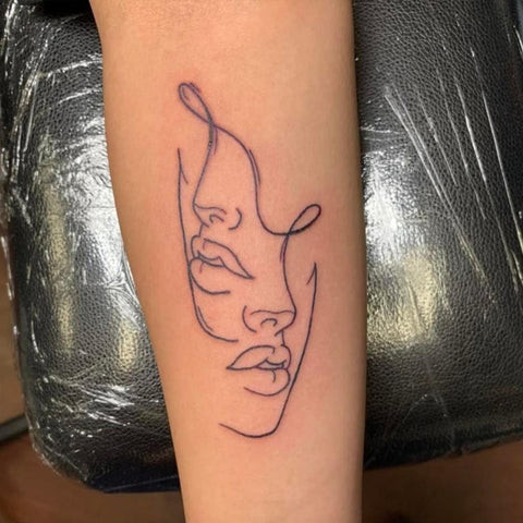 Continuous Line Contour Tattoo Style