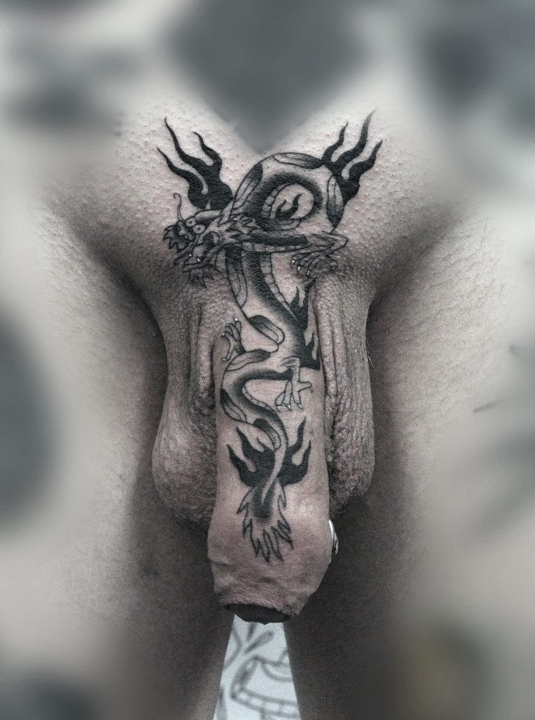 Examples of German Ferreiroa's (@gerfer_tattoo) distinctive style, celebrating the male form in diverse and artistic tattoo designs.