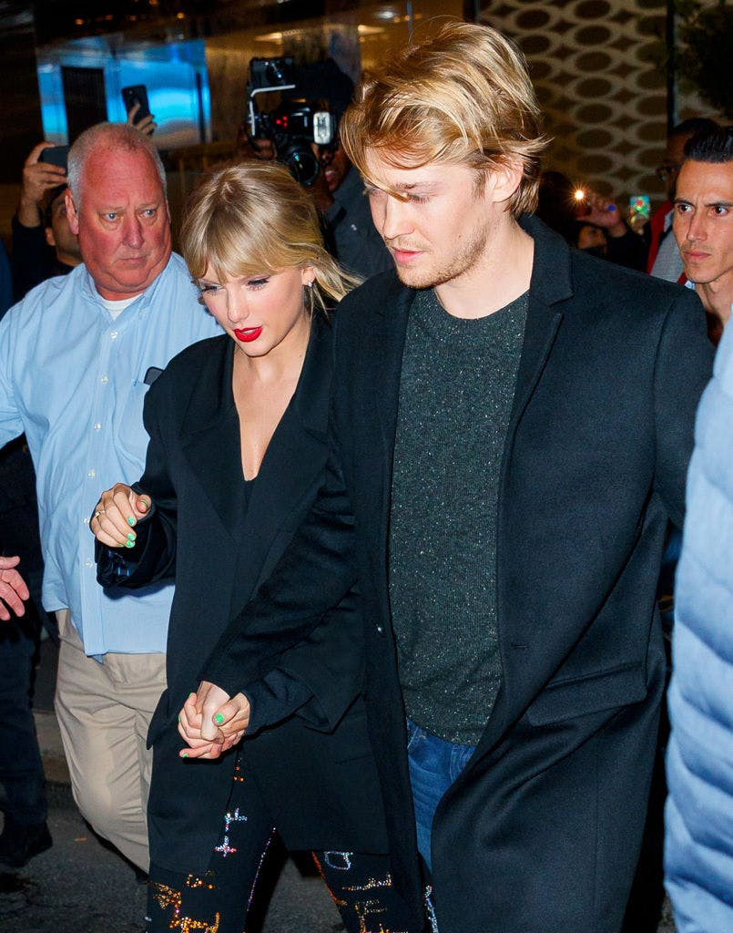 Taylor Swift and Joe Alwyn, 2022