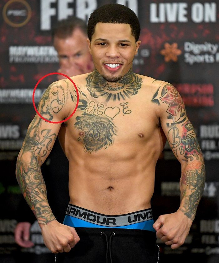 Gervonta Davis' lion tattoo, symbolizing courage and leadership.