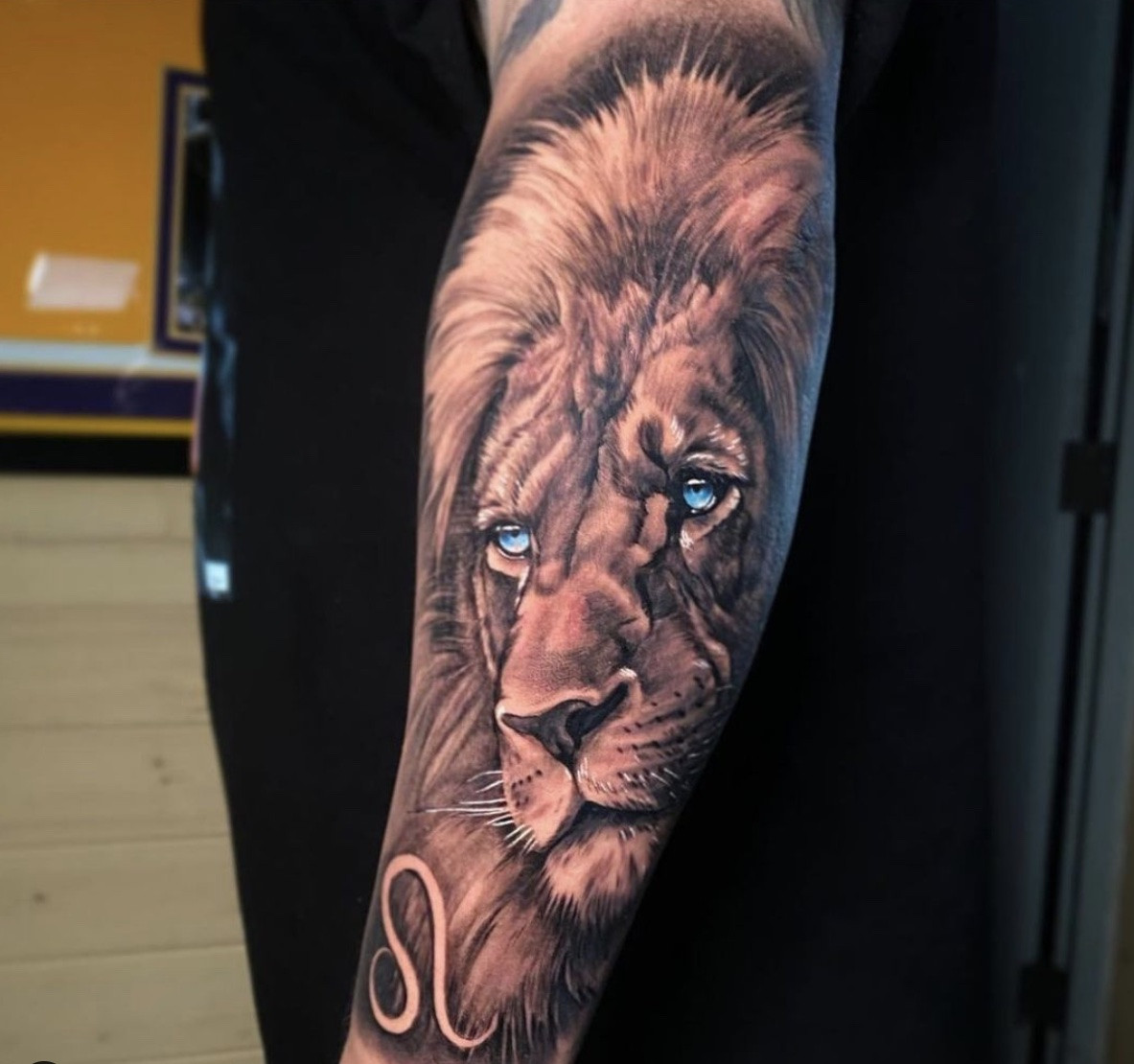 Lion Leo Tattoo, lion combined with Leo zodiac symbol, astrological design