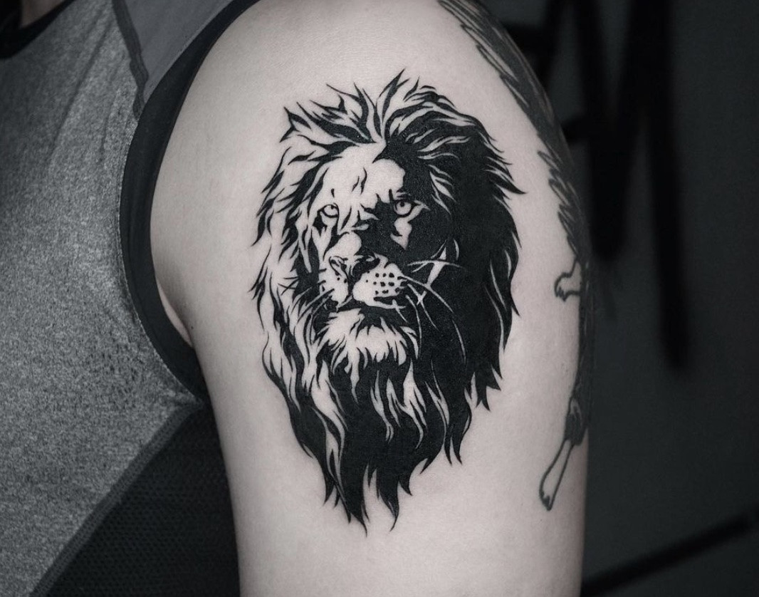 Outline Lion Tattoo, simple lion outline, minimalist design