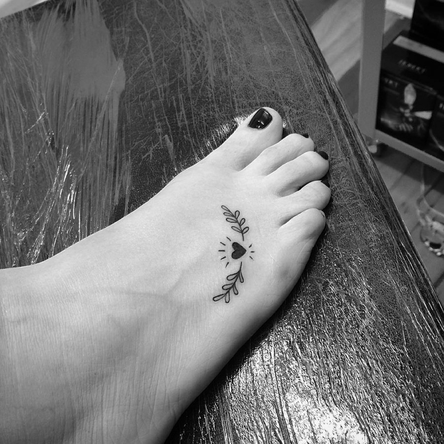 foot tattoo delicate design