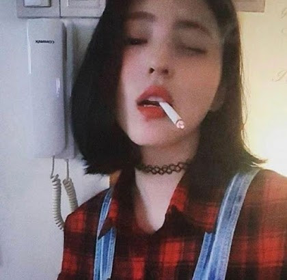 Han So Hee in pre-debut days with a cigarette