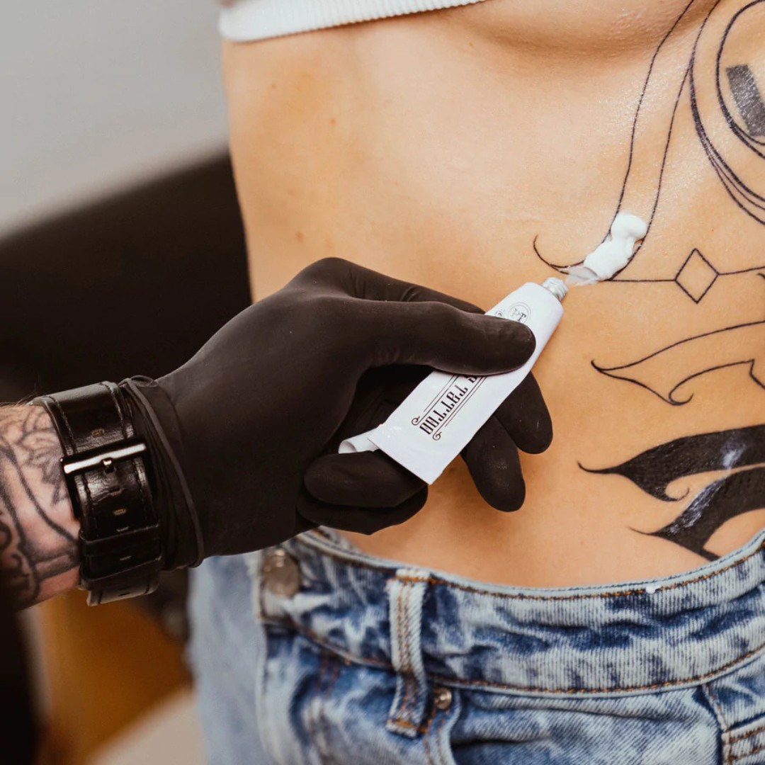 Tattoo artists and clients benefit from using numbing creams like Numb520 for longer, more detailed, and comfortable tattoo sessions