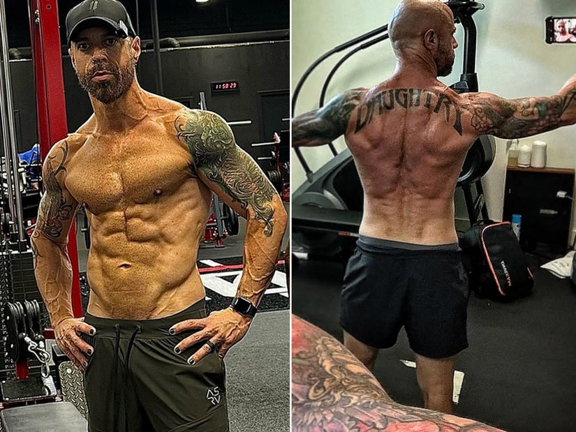 Chris Daughtry's new back tattoo
