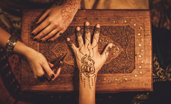 How to learn Henna Tattooing?