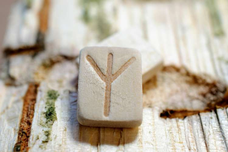 Algiz rune