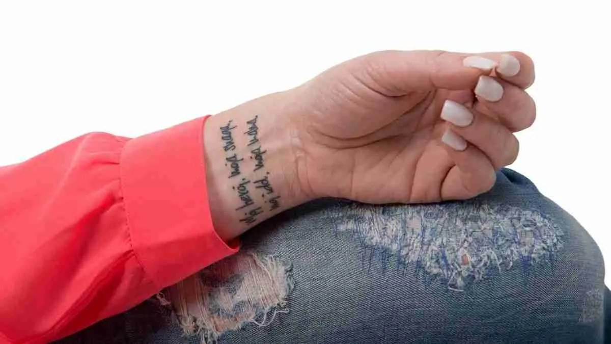 Can Flight Attendants Have Wrist Tattoos Makeup