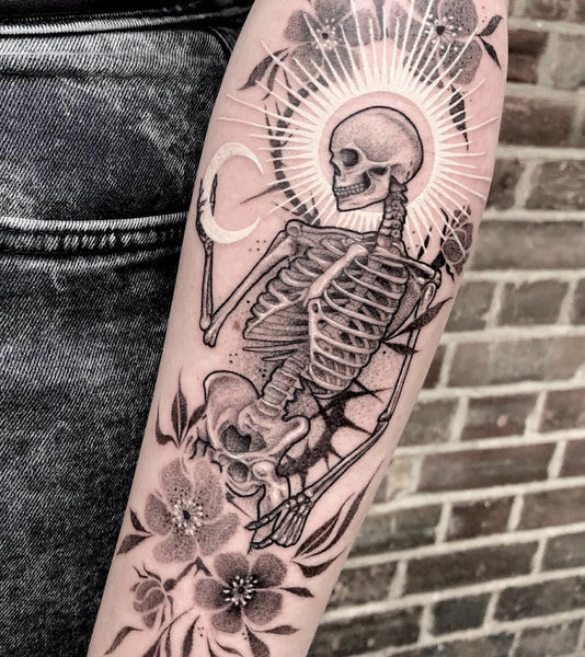 Tattoo with white ink by @danijtattoo