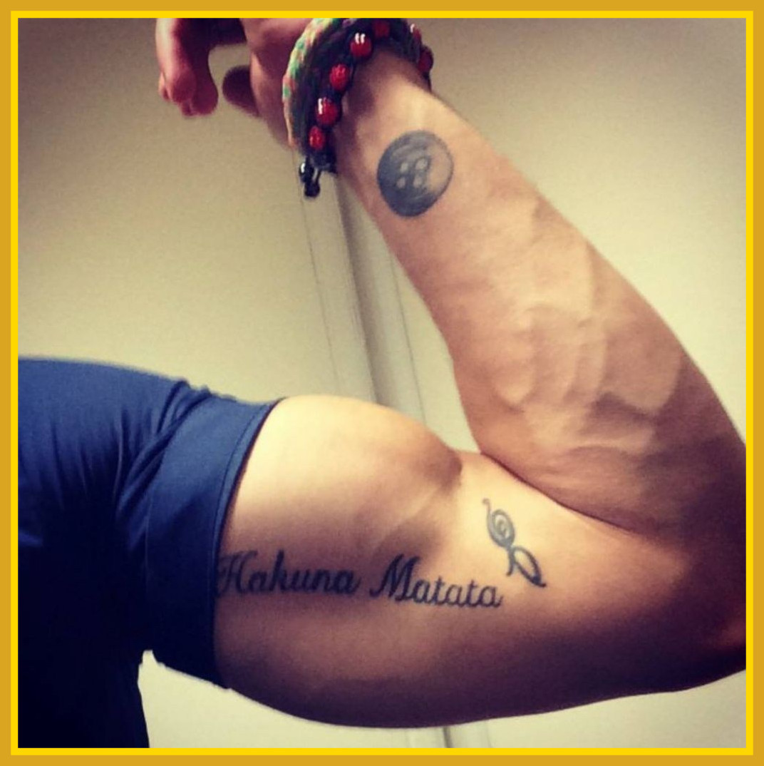 name inner bicep tattoo for men, a simple way to remember