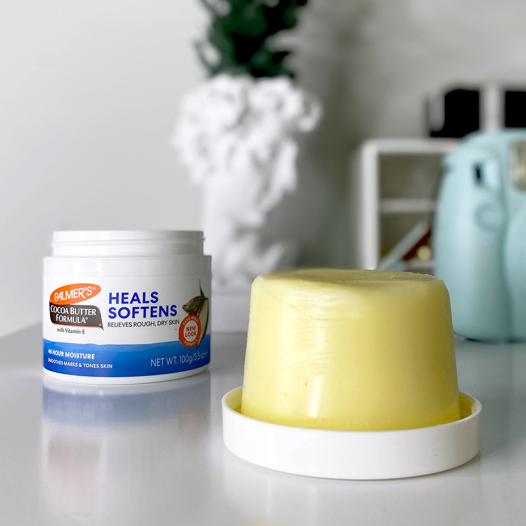 Cocoa butter bar and application
