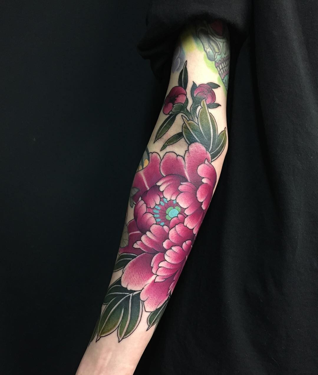 Traditional japanese peony tattoo by Rodrigo Souto with soft shading and bold outlines