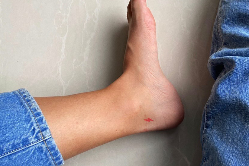 Hand-poked tattoos can look just as nice as machine tattoos