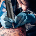 Enhances precision: A steady grip ensures accurate line work and shading.