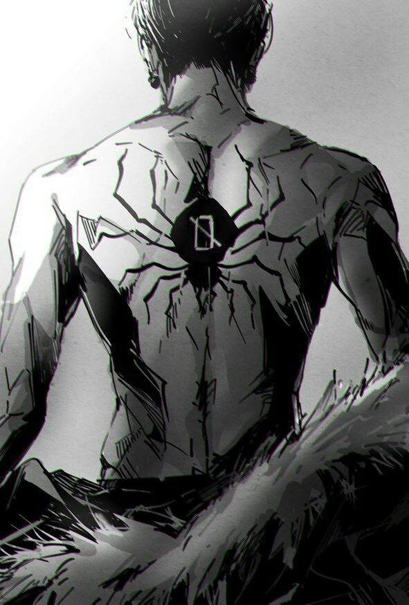 Chrollo Lucilfer spider tattoo on his back