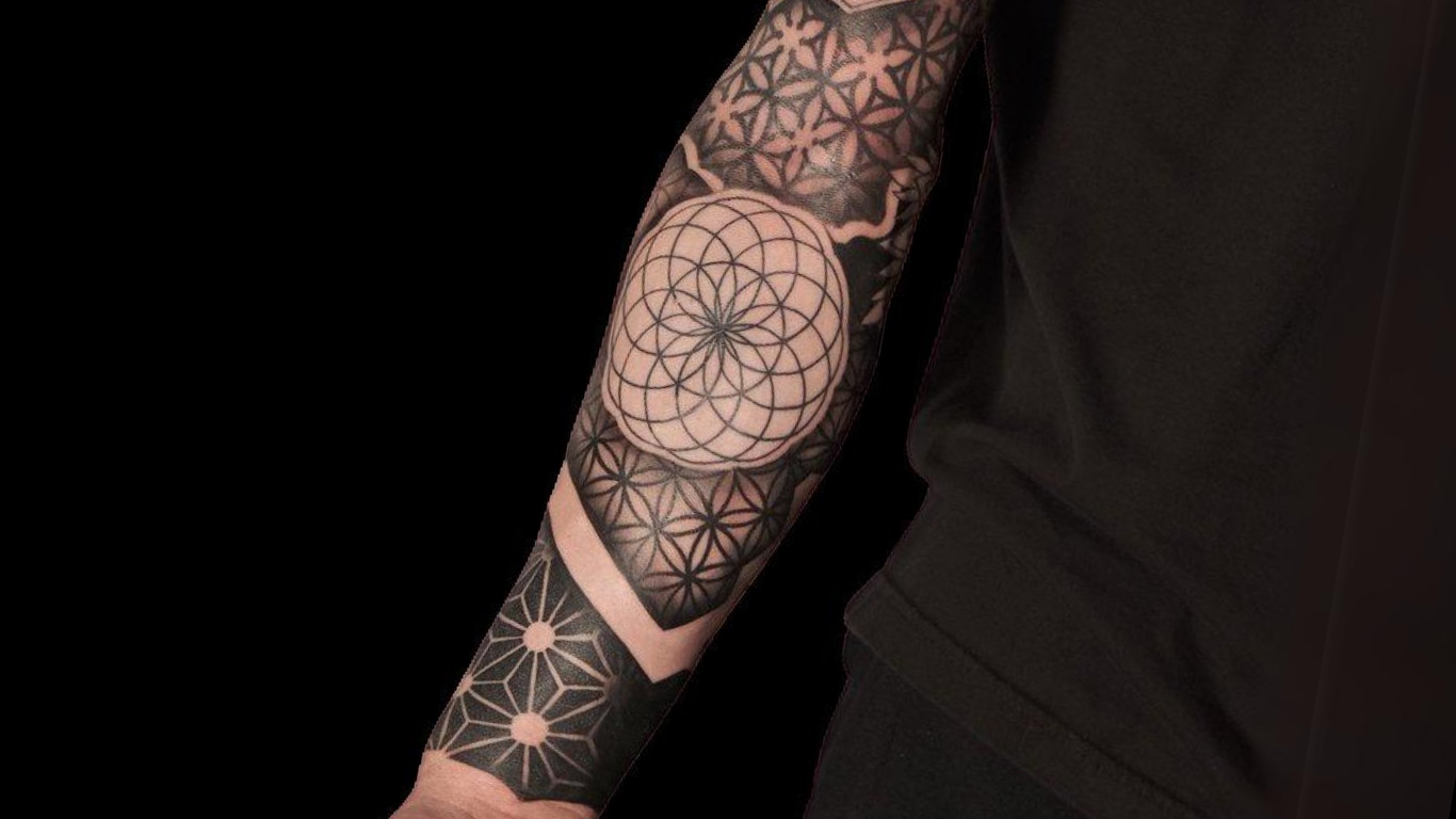 A masterpiece. Dedicated clients can find inspiration on our website and instagram.