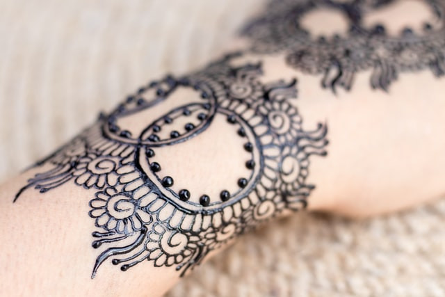how-to-sleep-with-a-new-tattoo.jpg